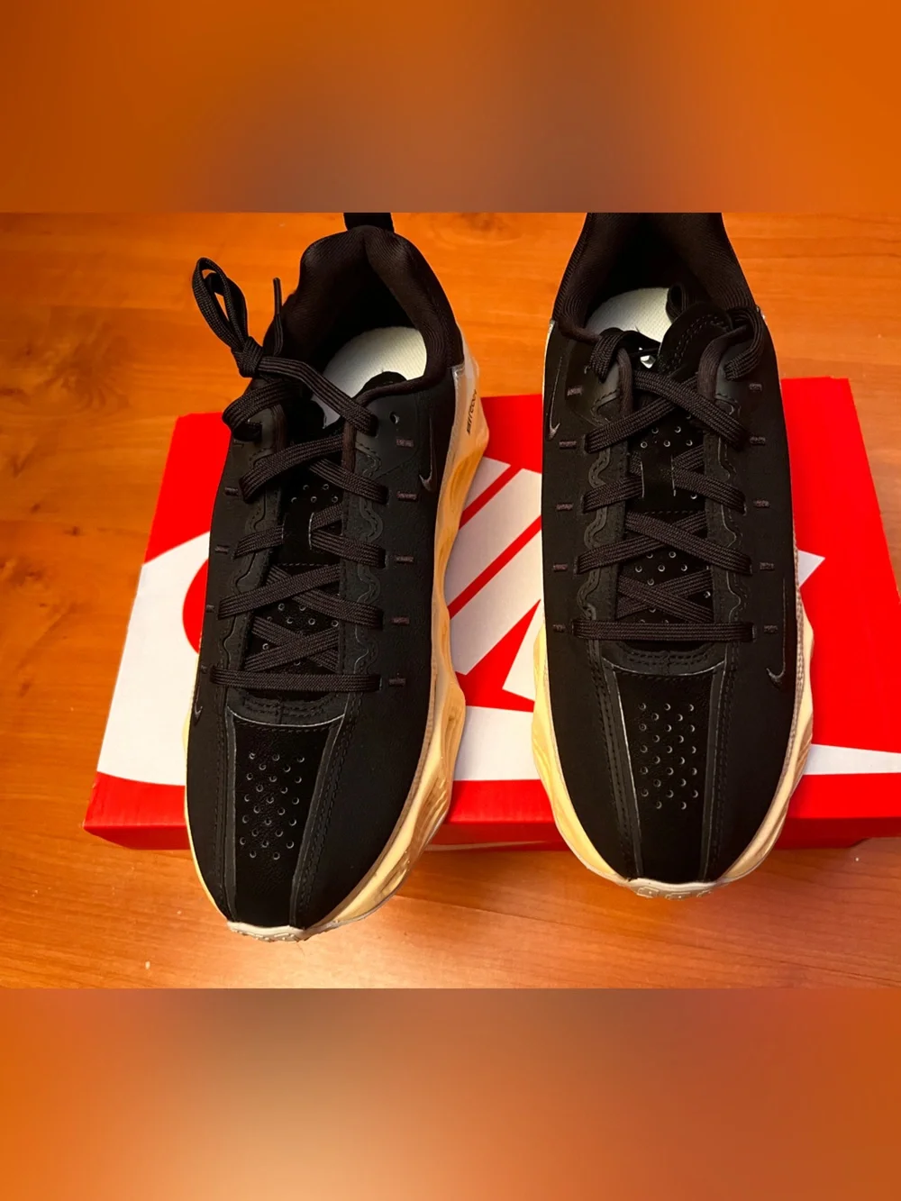 Nike Ava Rovers 6.5y or women’s 8 new